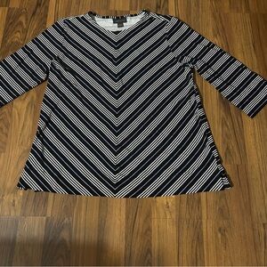 J. Jill Wearever Collection Navy White and Black Striped Chevron Top
